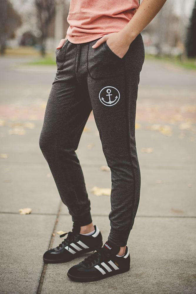 Womens Anchor Jogger